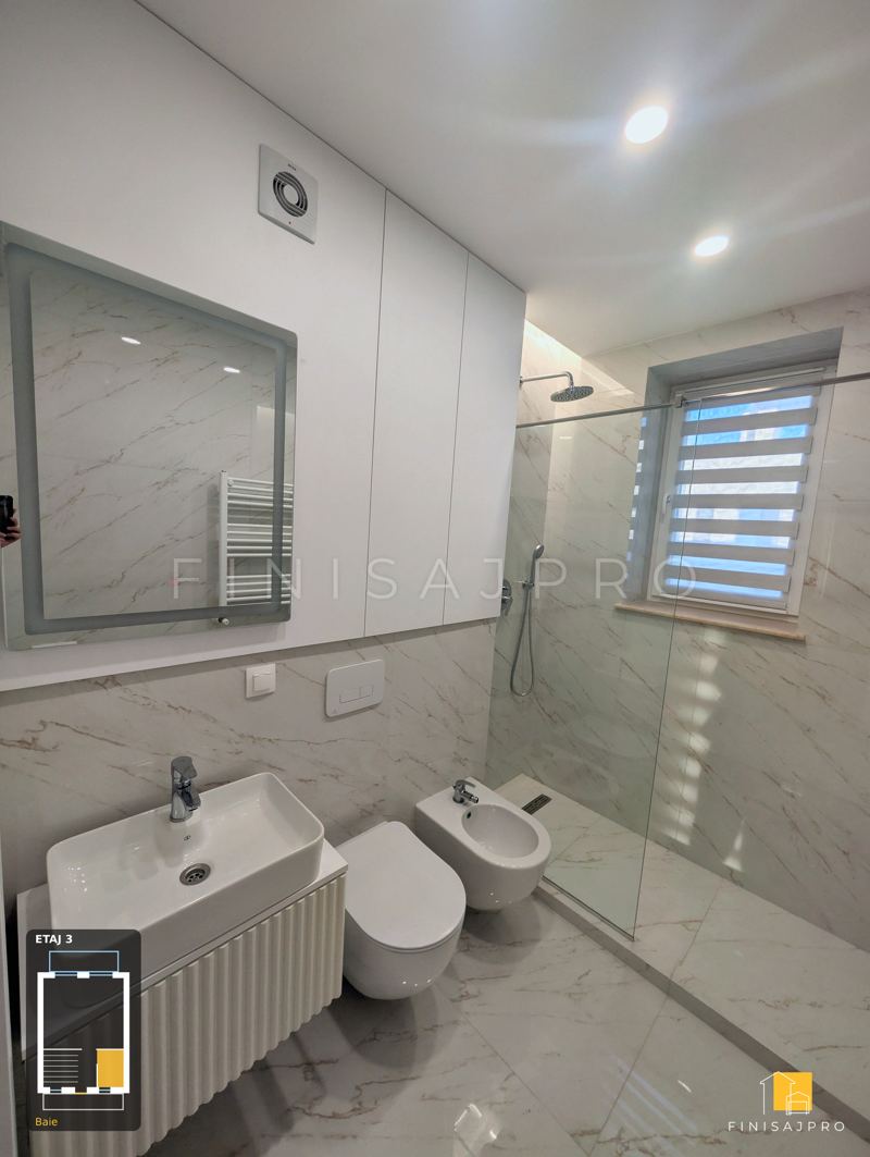 Baia dormitorului matrimonial